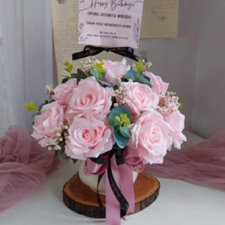 SYMMETRICAL VASE ARRANGEMENT | Rangkaian Bunga Artifisial Dalam Vas